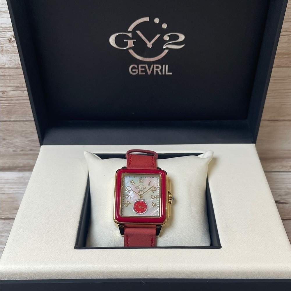 Women's Bari‎ Enamel Swiss Quartz Italian Red Leather Strap Watch 34mm
